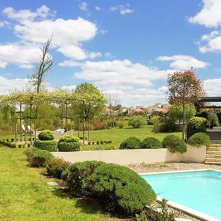 Spacious Villa With Swimming Pool In Rouzede