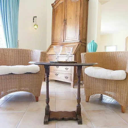 فيلة Spacious Villa With Swimming Pool In Rouzede Mazerolles (Charente)